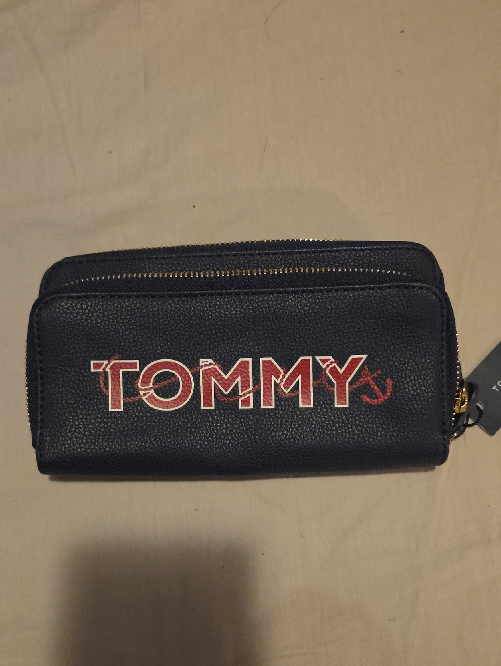 Tommy Wallet in Navy with Red Logo